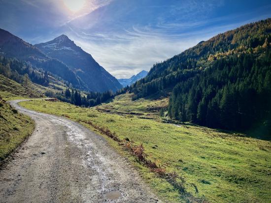 Weg durch das Wimmertal